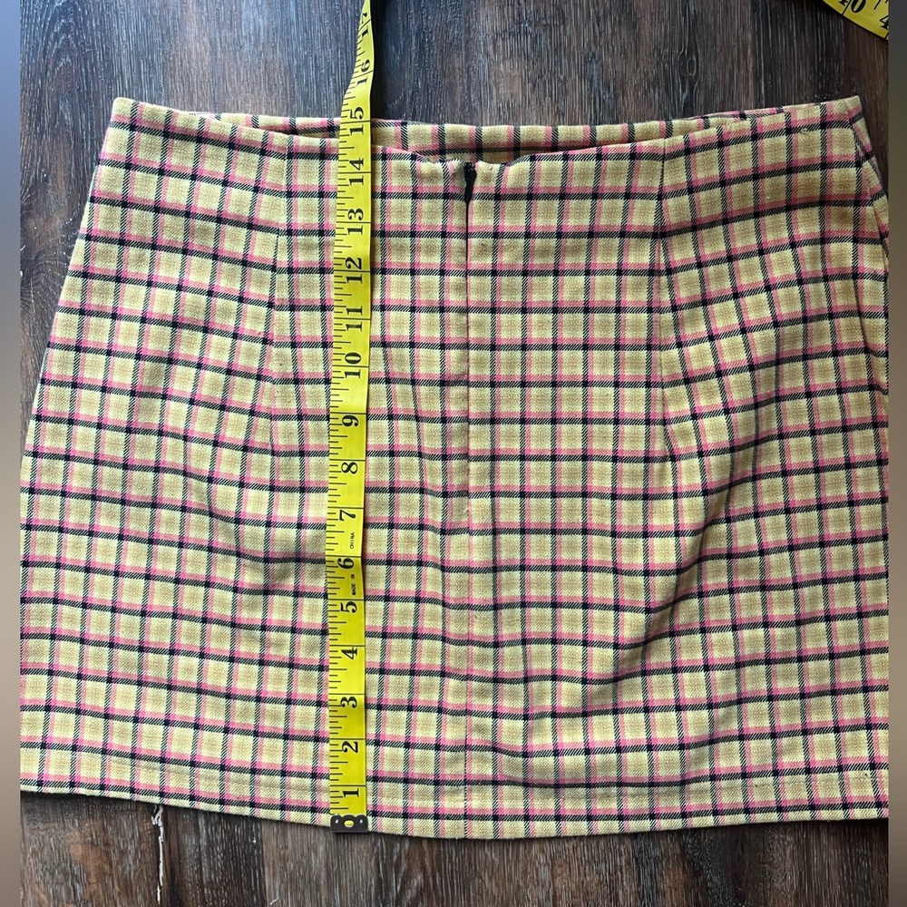 Urban Outfitters Mini Skirt, size Medium - Picture 7 of 7